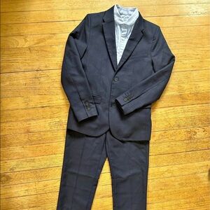 Zara boys suit, slim fit size 11-12.